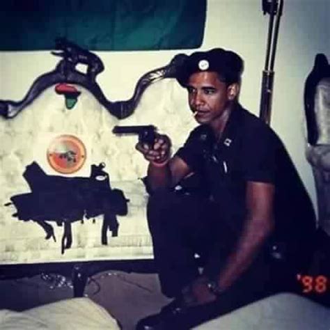 fake pic of obama in panther clothes|Fact Check: Obama, Black Panthers, and Photoshop.